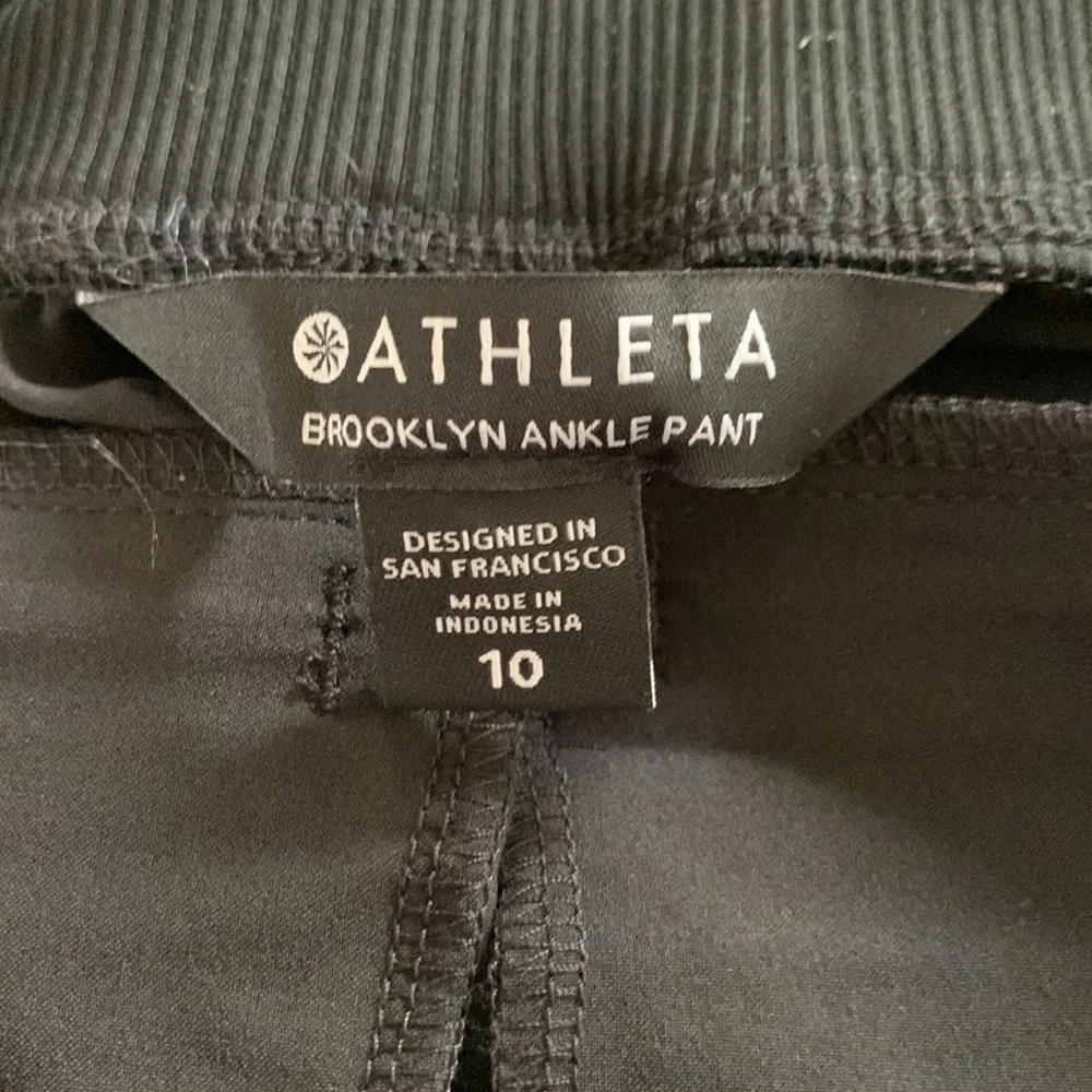 Athleta Brooklyn Ankle Pant, NWOT, 10, Black - Picture 5 of 5